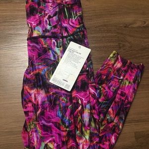 Lululemon Fast And Free HR Crop 23” Pink/Multicolored Size 6